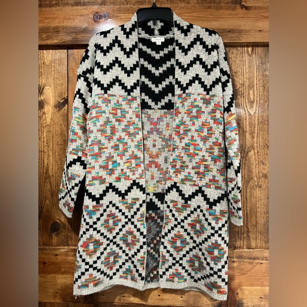 Debut hippie, Boho inspired sweater with beautiful details.  Size‎ XS